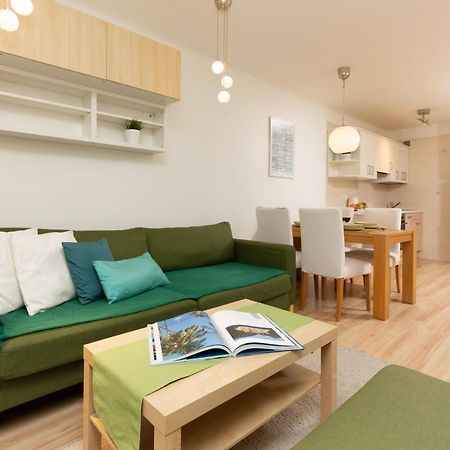 Apartments Warsaw Zelazna By Noclegi Renters Extérieur photo