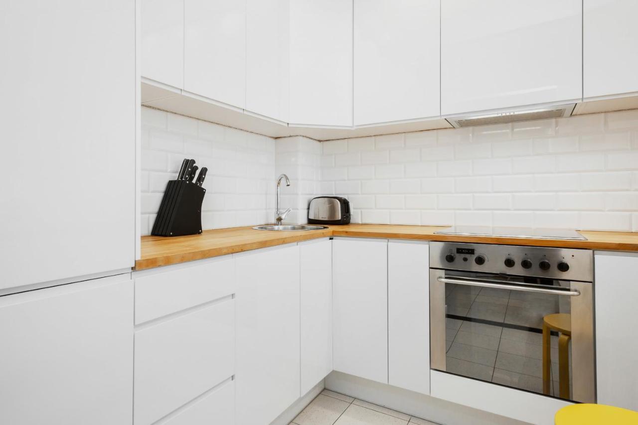 Apartments Warsaw Zelazna By Noclegi Renters Extérieur photo