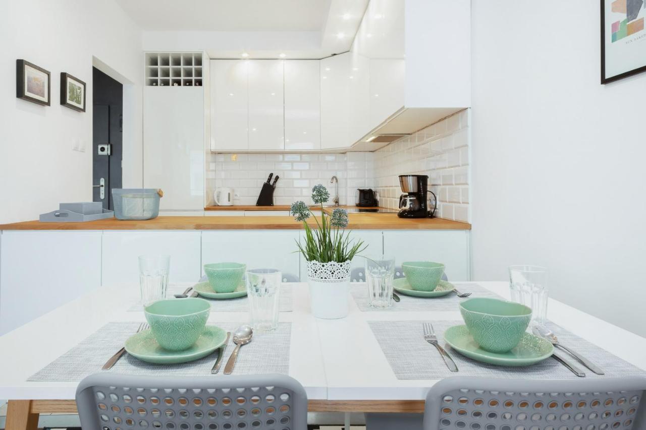 Apartments Warsaw Zelazna By Noclegi Renters Extérieur photo